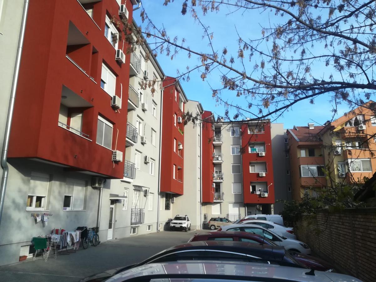 Paris Apartment -Free Private Parking Novi Sad Exterior photo