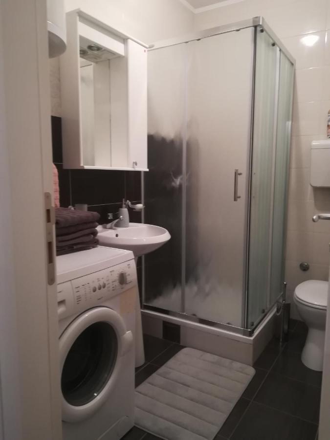 Paris Apartment -Free Private Parking Novi Sad Exterior photo